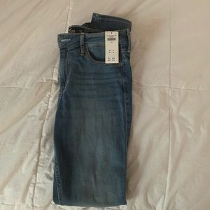 NWT HOLLISTER high rise super skinny jeans